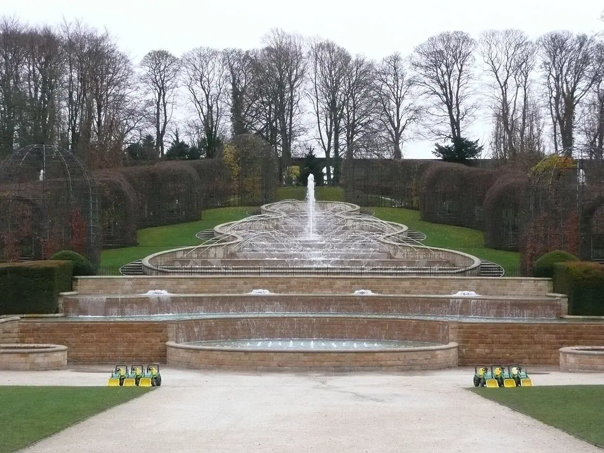 The Alnwick Garden: The Complete Guide